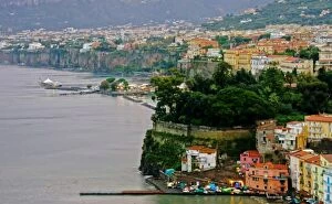 Images Dated 18th November 2010: Sorrento cliff colourful old town and harbour