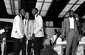 Marvin Gaye Prints: Soul Singer With The Spinners In NY