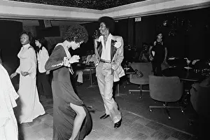Huty31427 Prints: Soul Train Dancers