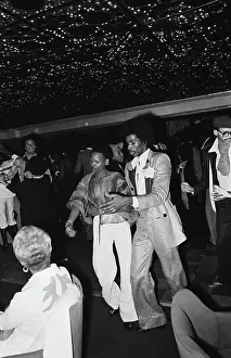 Huty31427 Prints: Soul Train Dancers