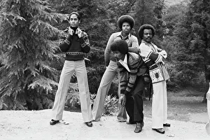 Huty31427 Prints: Soul Train Dancers - Fashion Shoot