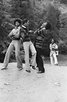 Huty31427 Prints: Soul Train Dancers - Fashion Shoot