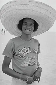 Huty31079 Prints: Soul Train Dancers (Right On! Magazine)