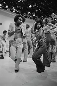 Huty31078 Prints: Soul Train On Set