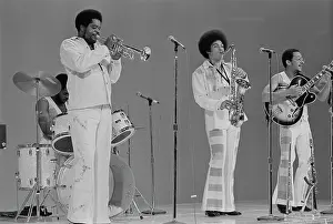 Huty31078 Prints: Soul Train On Set