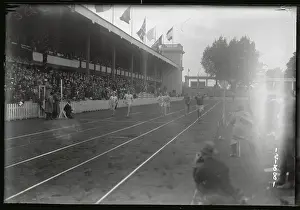 South African Olympian Winning Race at Antwerp