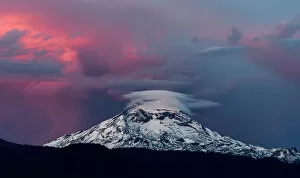 Oregon Collection: South Sister mountain peak at sunrise, Three Sisters Wilderness, Oregon, USA