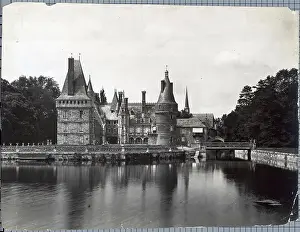 Moat Prints: Southern View Of Chateau De Maintenon