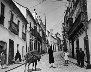Images Dated 12th May 2006: Spanish Street