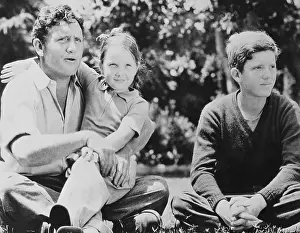 Encino Prints: Spencer Tracy with Children
