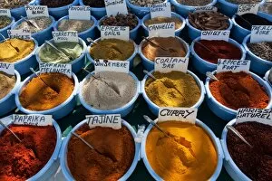 Images Dated 18th March 2012: Spices, market, bazaar, Djerba, Tunisia