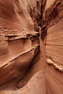 Rock Face Gallery: Spooky Canyon, Utah, USA