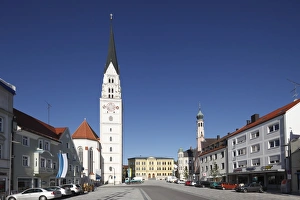 Square with the Parish Church of St. John the Baptist, Pfaffenhofen an der Ilm Square with the Parish Church of St. John the Baptist, Pfaffenhofen an der Ilm