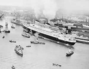 SS United States Entering Southampton Harbor