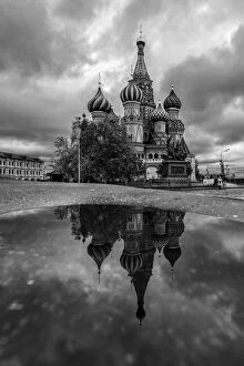 Images Dated 27th October 2015: St. Basils cathedral on Red Square, Moscow