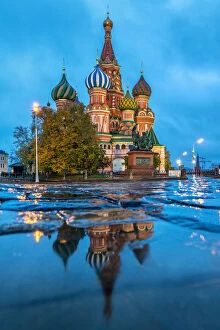 Images Dated 26th October 2015: St. Basils cathedral on Red Square, Moscow
