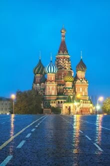 Images Dated 26th October 2015: St. Basils cathedral on Red Square, Moscow