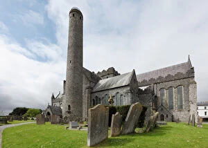 Residential Building Collection: St. Cainnech Cathedral, St. Canices Cathedral with a round tower, Kilkenny, County Kilkenny