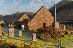 Isle Of Skye Gallery: St Dubhthachs Church or Clachan Duich Cemetery