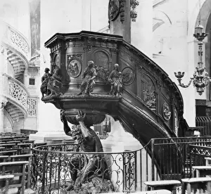 St Etienne Pulpit
