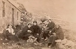 Senior Women Prints: St Kildan Women