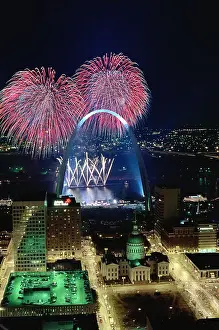 Fireworks Prints: St. Louis Gateway Arch with Fireworks