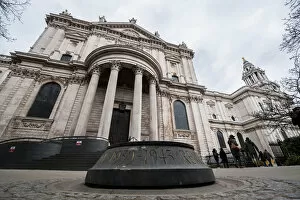 Images Dated 30th January 2015: St Pauls Cathedral Memorial