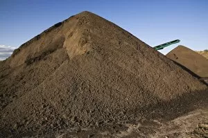 Images Dated 30th May 2012: Stacking conveyor and mounds of sand in a commercial sandpit, Quebec, Canada
