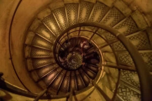 Snail Gallery: Staircase with spiral shape in the city of Paris