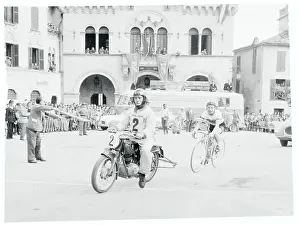 Stan Ockers Winning the Race
