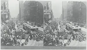 Everyday Scene Prints: State Street Packed with Pedestrians in Chicago