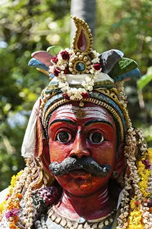 Images Dated 3rd April 2012: Statue of the god Madurai Veeran, Mandavi, Tamil Nadu, India