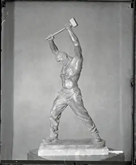 Powerful Prints: Statue by Max Kalish