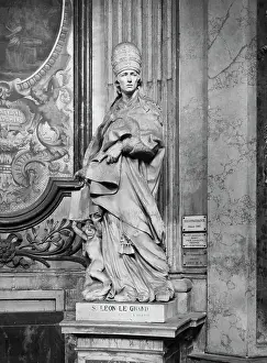 Pope Prints: Statue of Pope Leon Le Grand