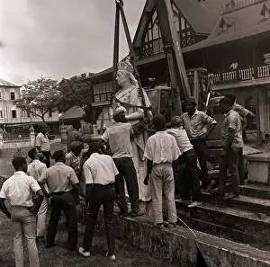 Georgetown Prints: Statue of Queen Victoria Being Removed