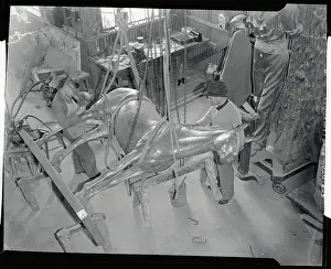Sculpting Prints: Statue of Racehorse Seabiscuit