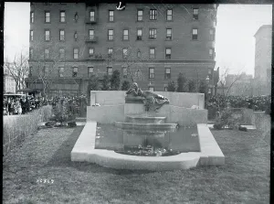 Serenity Prints: Statue of Reclining Woman