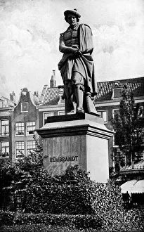 Statue of Rembrandt by Scultptor Louis Royer, at Rembrandtplein in Amsterdam, Netherlands - 19th Century Statue of Rembrandt by Scultptor Louis Royer, at Rembrandtplein in Amsterdam, Netherlands - 19th Century