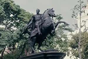 Huty33380 Prints: Statue Of Simon Bolivar