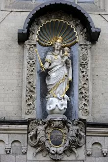 Romanesque Collection: Statue of the Virgin Mary, Liebfrauenkirche, Church of Our Lady, Koblenz, Rhineland-Palatinate