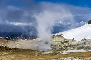 Images Dated 12th July 2013: Steaming solfataras, fumaroles, sulfur and other minerals, high temperature area or geothermal