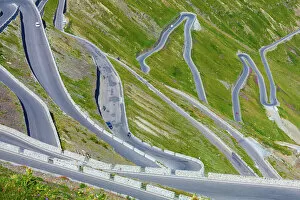 Images Dated 17th December 2015: Stelvio Pass in Italy