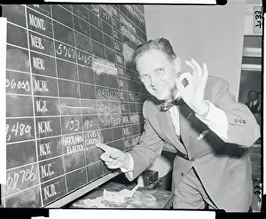 Currier And Ives Prints: Stephen Mitchell Giving the Victory Sign