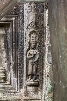 Images Dated 28th November 2015: Stone Carvings At Angkor Wat