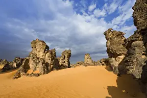 Fell Prints: Stone desert, Tassili Maridet, Libyan Desert, Libya, Sahara, North Africa, Africa