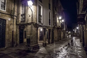 Images Dated 27th October 2010: Street in old town of Santiago de Compostela