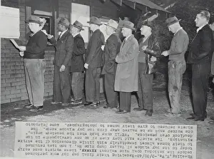 Queue Prints: Strikers in Line to Receive Their Final Pay