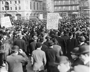 Fotosearch Collection Prints: Strikers in Union Square