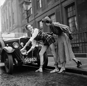 Pp 6412 Pkt 7 Rollei Prints: Student Fashions