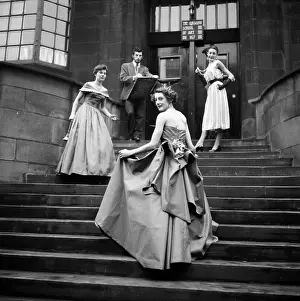 Pp 6412 Pkt 7 Rollei Prints: Student Parade